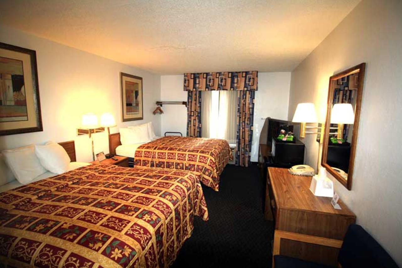 Norwood Inn And Suites - Minneapolis-St Paul 로즈빌 외부 사진
